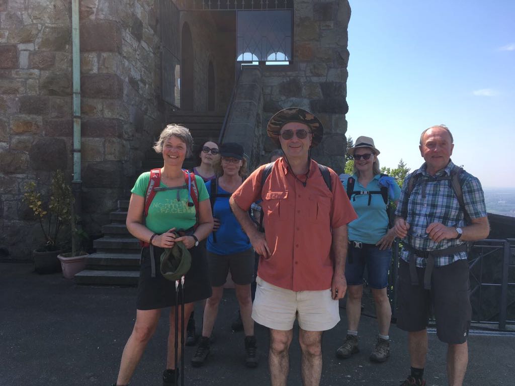 1AE6D1E9-A7AF-44B5-840C-C9EF3EA32A6E